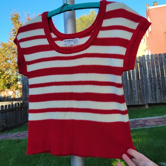 Vintage Striped Sweater Vest - Picture 2 of 7